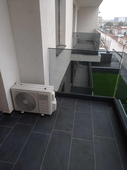 Apartament cu 2 camere semidecomandat în Apărătorii Patriei