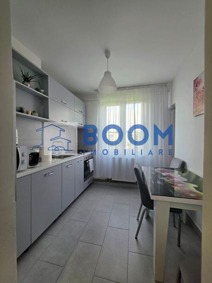 Apartament cu 2 camere semidecomandat, mobilat în 1 Mai