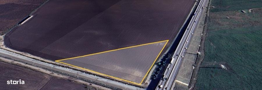 Spațiu comercial, în Tractorul