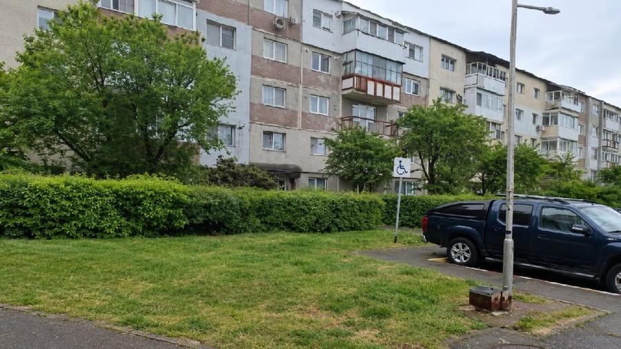 Apartament cu 2 camere în Micro 11