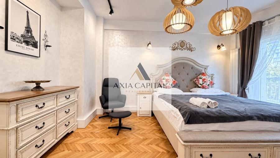 Apartament cu 4 camere decomandat, mobilat în Ultracentral