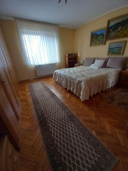 Casă cu 4 camere în Apa