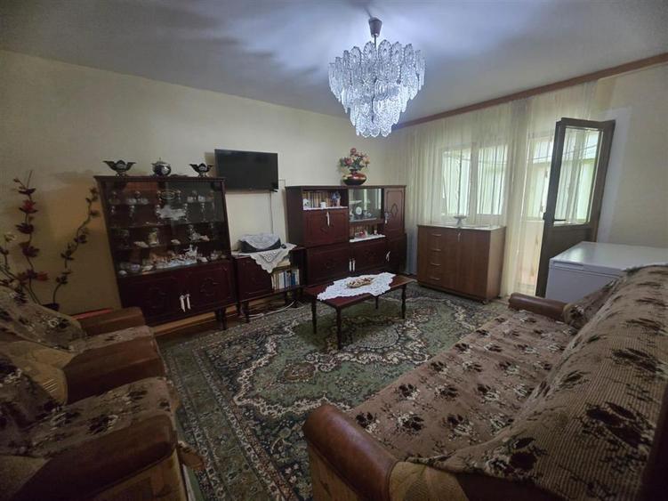 Apartament cu 2 camere decomandat în 9 Mai