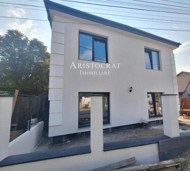 Casă cu 3 camere cu Teren 200 Mp în Corbeanca
