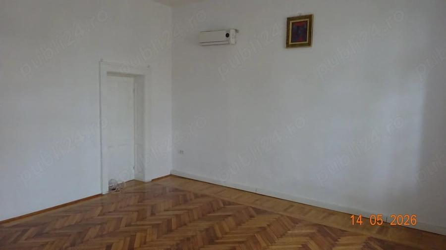 Spațiu comercial, de 183 mp, în Central