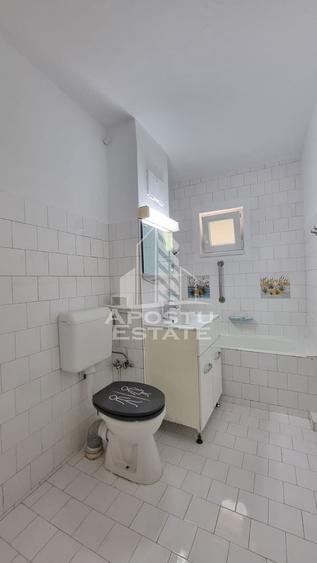 Apartament cu 3 camere decomandat în Aradului