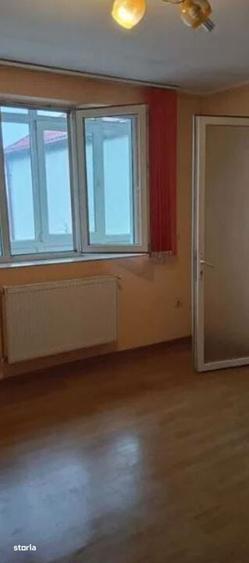 Garsonieră decomandată în Rahova