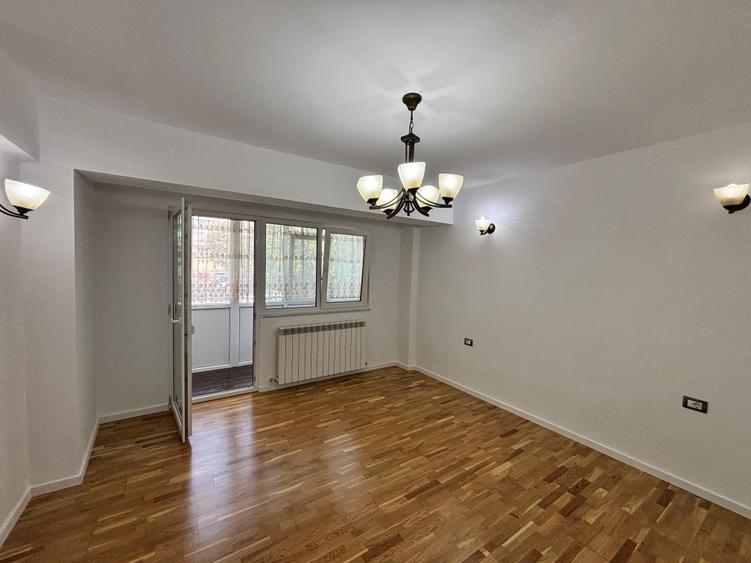 Apartament cu 3 camere decomandat în Cartierul Traian