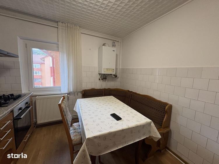 Apartament cu trei camere cartier Racadau - 1
