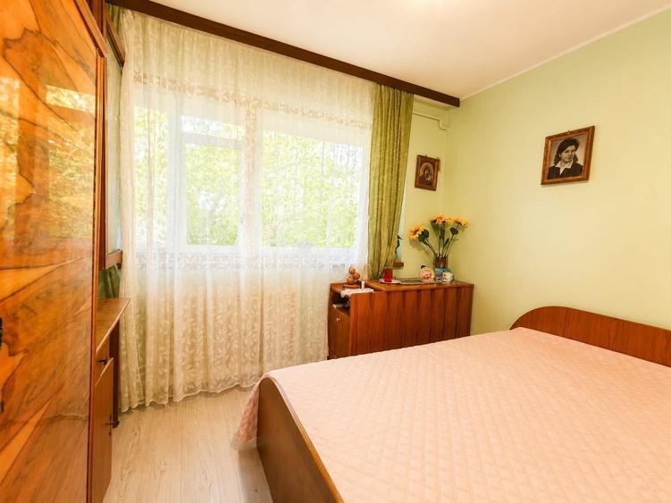 Apartament cu 4 camere decomandat, mobilat în City Park Mall