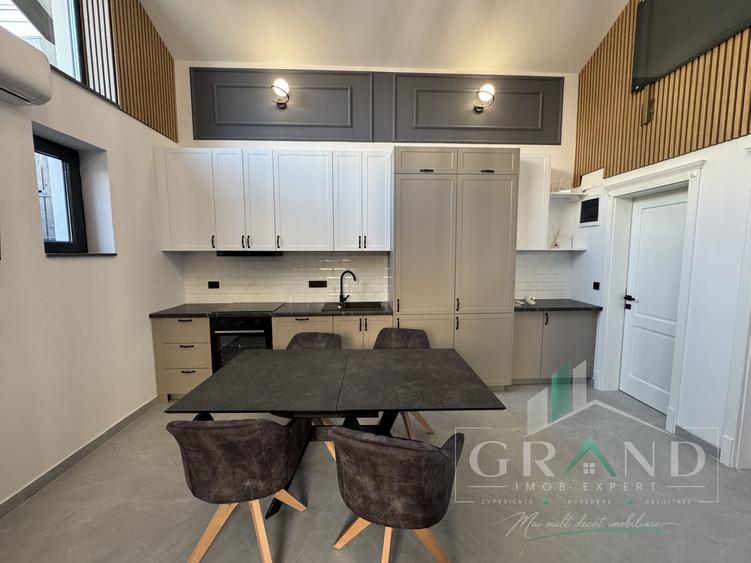 Duplex cu 3 camere cu Canalizare în Între Lacuri