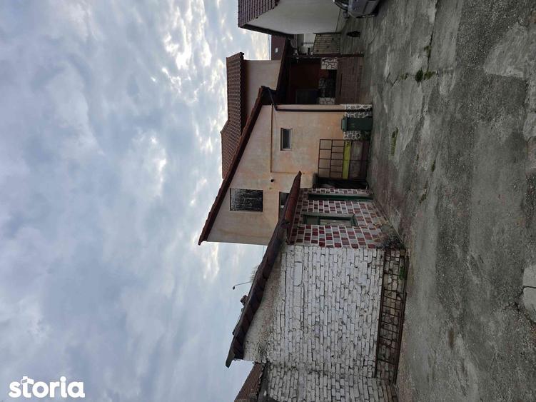 Casă cu 4 camere cu Teren 609 Mp în Central