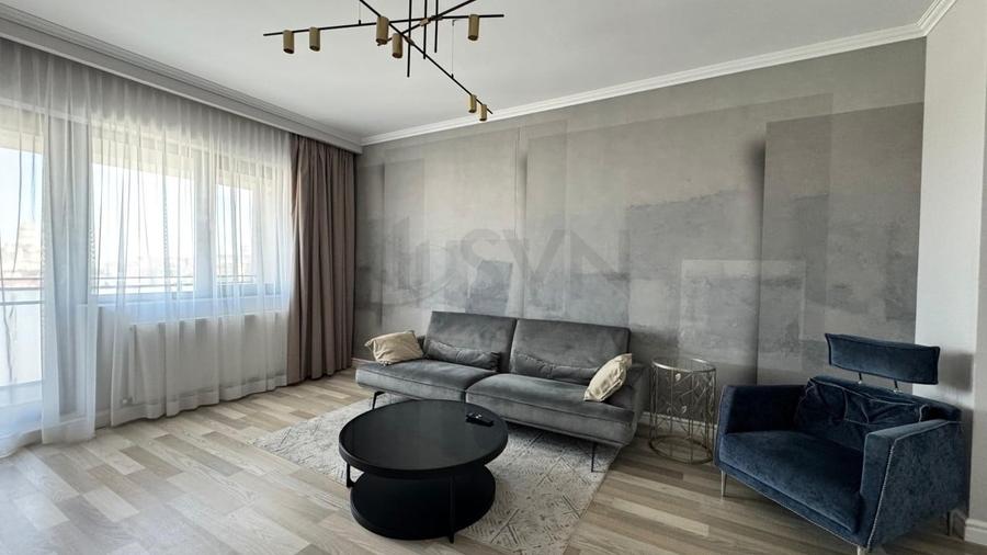 Apartament cu 4 camere decomandat, mobilat în Tineretului