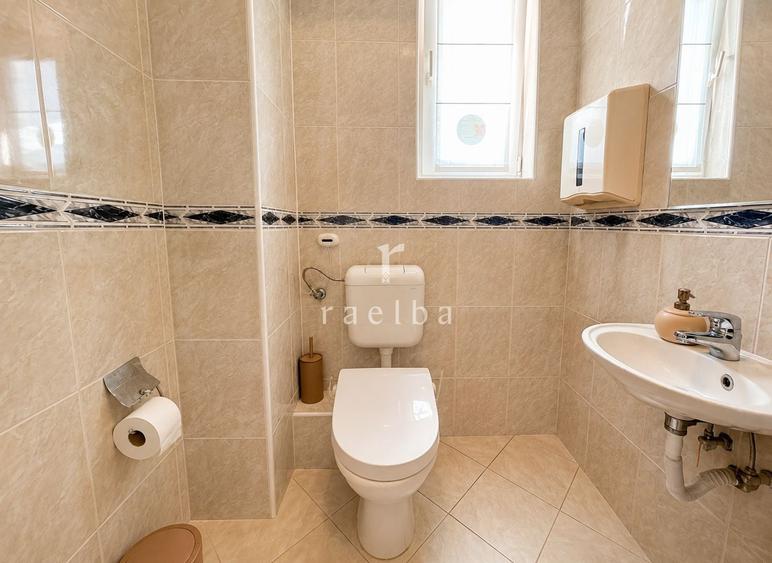 Duplex cu 12 camere cu Canalizare în Șoseaua Nordului