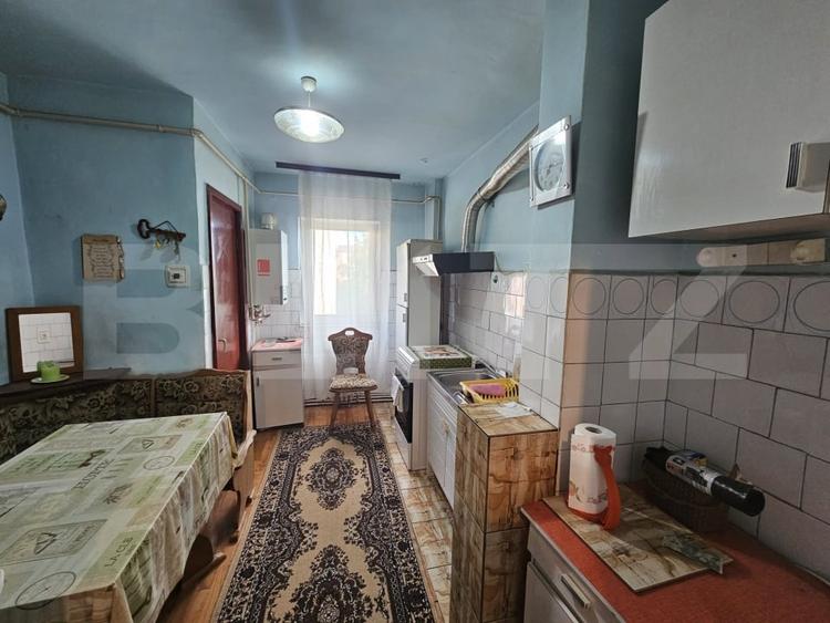 Apartament cu 4 camere decomandat, mobilat în Aiud
