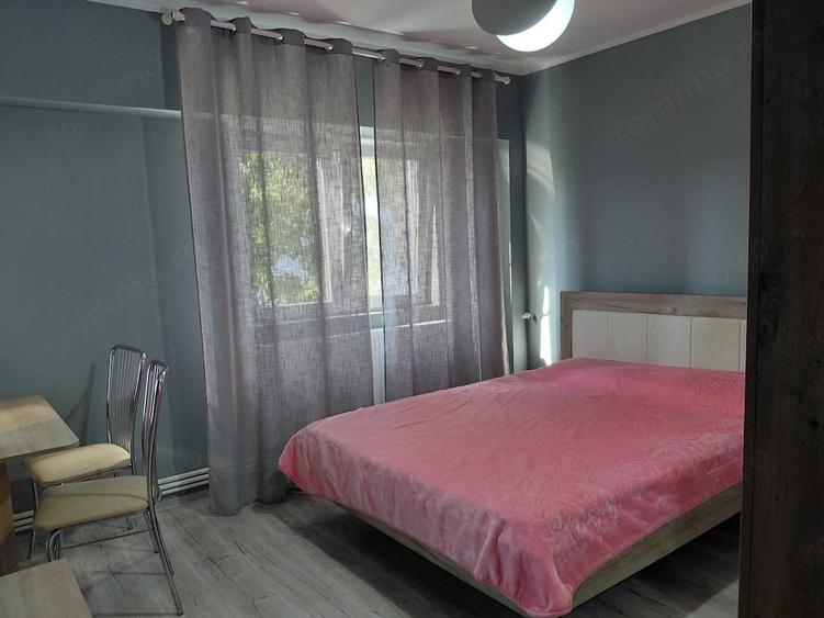 Garsonieră decomandată în Mazepa 1