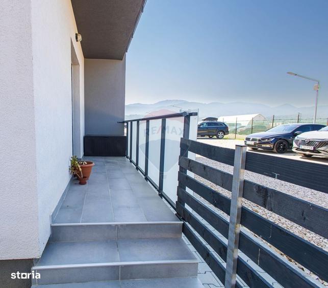 Apartament cu 2 camere decomandat în Cristian