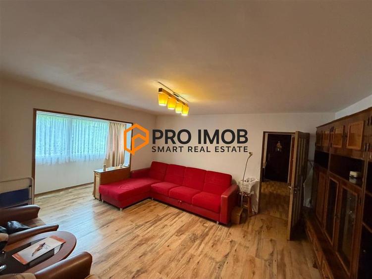 Apartament cu 2 camere semidecomandat, mobilat în Unirii Sud