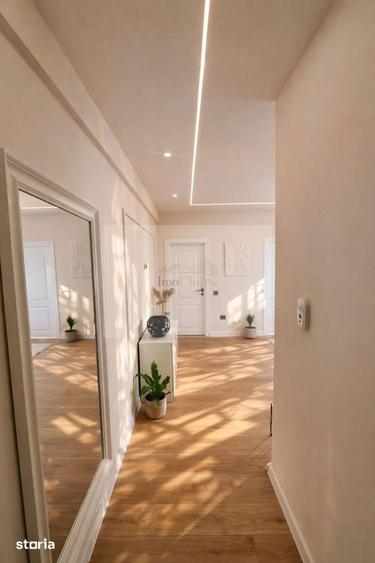 Apartament cu 2 camere, mobilat în Central — fotografia 3