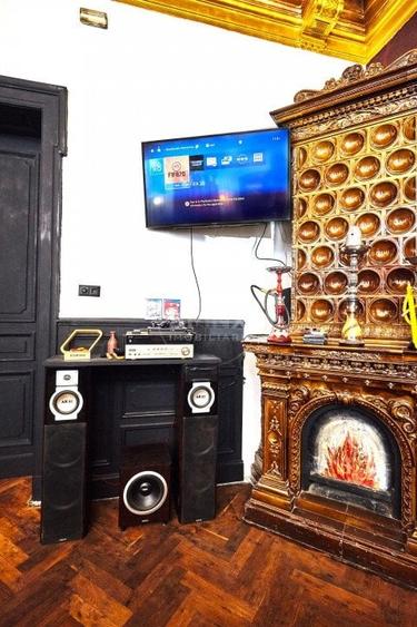 Casă individuală cu 20 camere cu Canalizare în Ultracentral