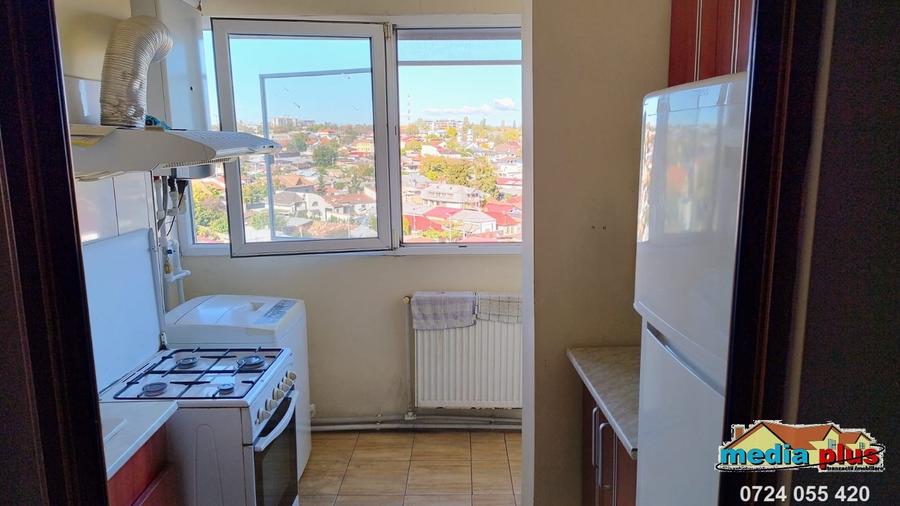 Apartament cu 2 camere decomandat în Mazepa 1