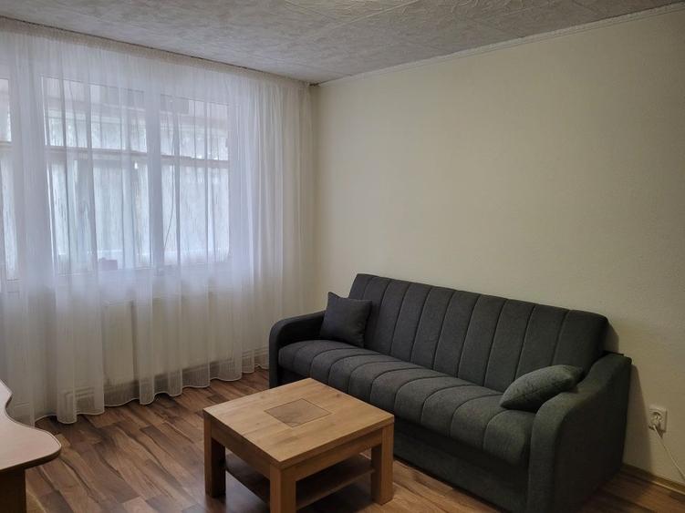 Apartament cu 2 camere semidecomandat în Exterior Vest