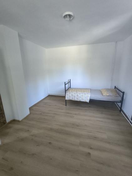 Casă cu 3 camere în Exterior Vest