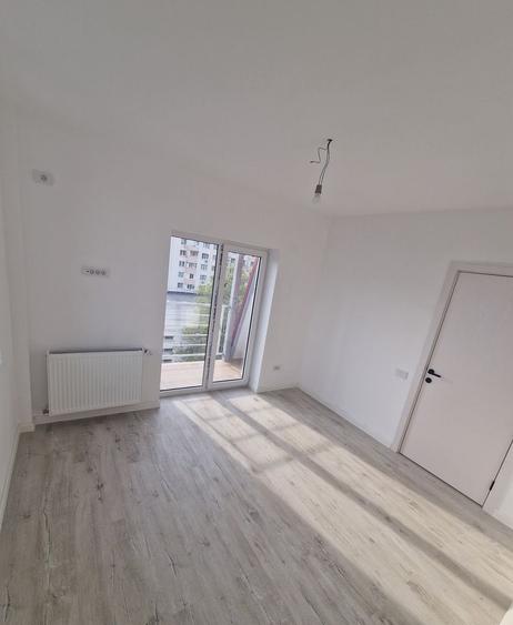 Apartament cu 2 camere semidecomandat în Titan
