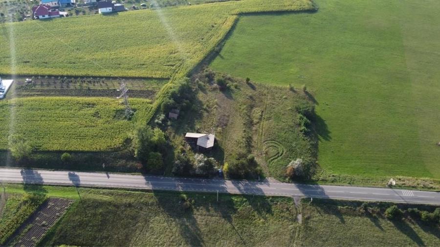 Teren de 7500 mp, în Siret