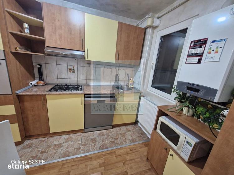 Apartament cu 3 camere semidecomandat, mobilat în Astra