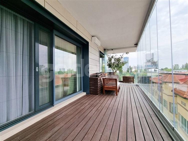 Apartament cu 4 camere decomandat, mobilat în Aviației