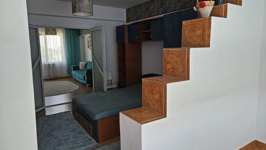 Apartament cu 2 camere semidecomandat în Centrul Vechi