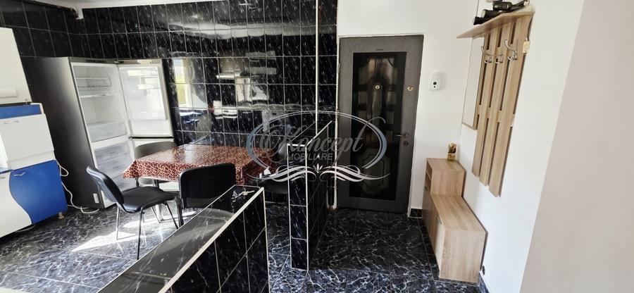 Apartament cu 3 camere decomandat, mobilat în Mănăștur