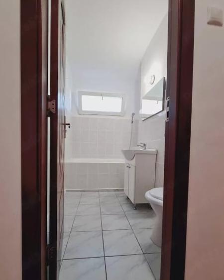 Apartament cu 2 camere semidecomandat în Brazda lui Novac