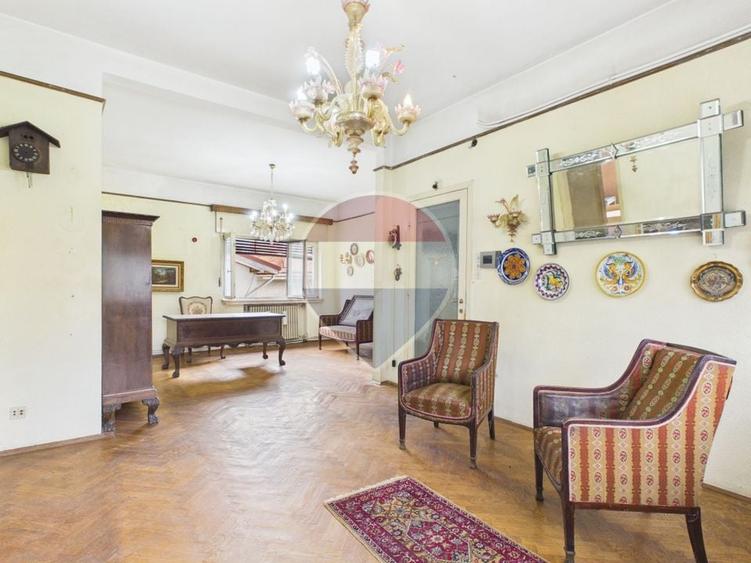 Apartament cu 4 camere semidecomandat în Ferdinand