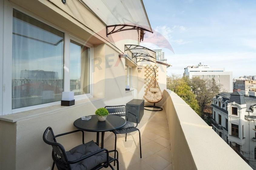 Apartament cu 2 camere semidecomandat, mobilat în Armeneasca