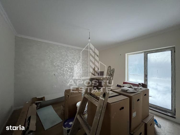 Casă cu 5 camere cu Teren 260 Mp în Giarmata
