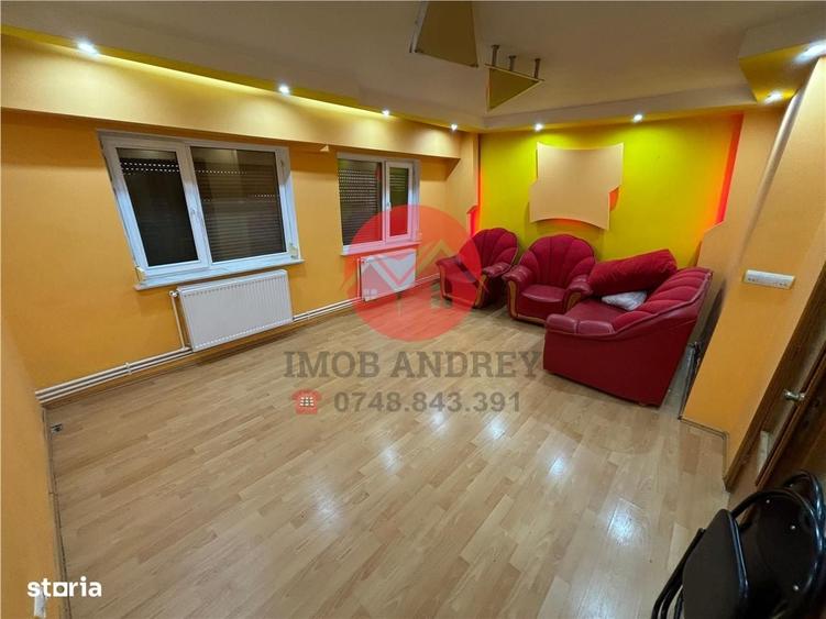 Apartament cu 3 camere în Ultracentral