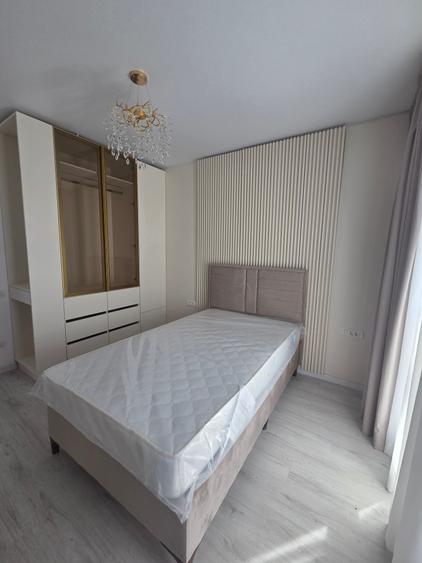Casă individuală cu 4 camere cu Canalizare în Central