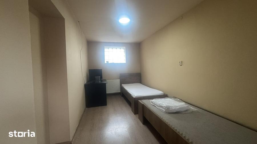 Casă cu 4 camere cu Teren 900 Mp în Micălaca