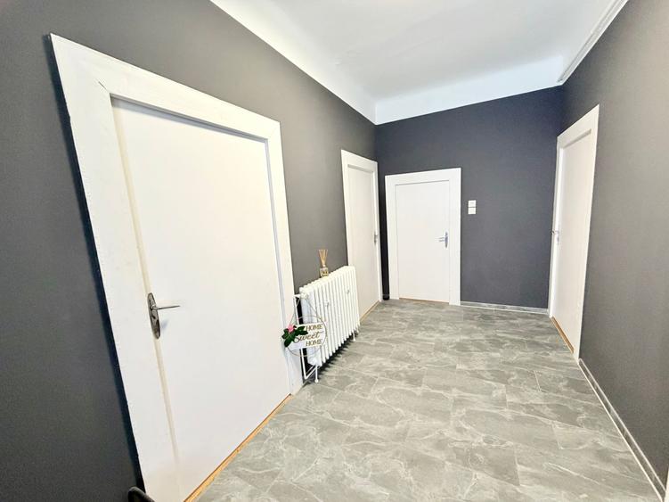 Casă individuală cu 3 camere cu Canalizare în Central