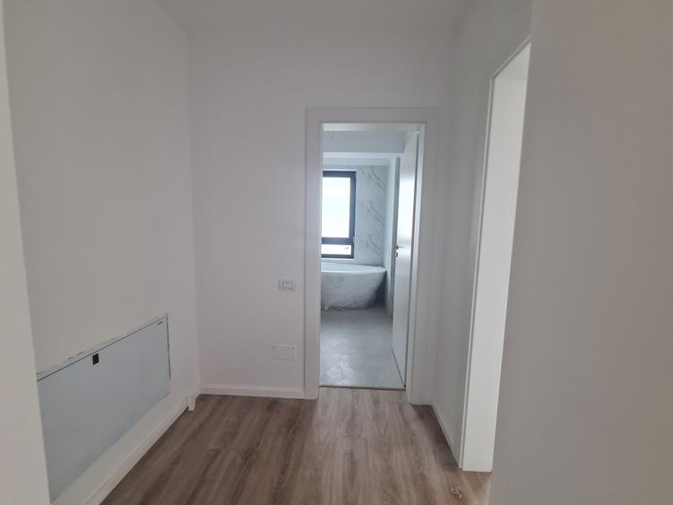 Casă individuală cu 5 camere cu Canalizare în Central