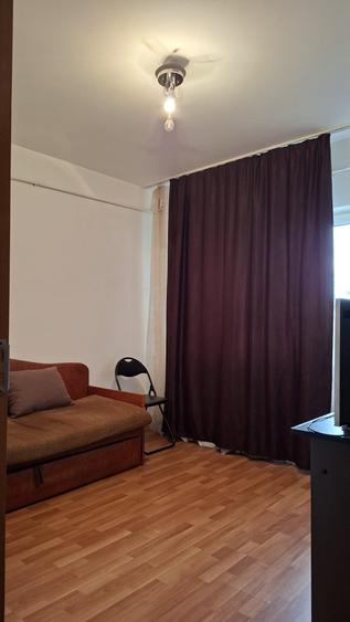 Apartament cu 3 camere decomandat în Prundu