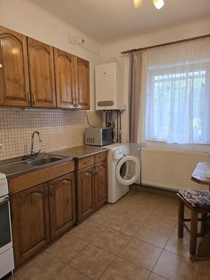 Casă cu 3 camere cu Teren 250 Mp în Grădiște