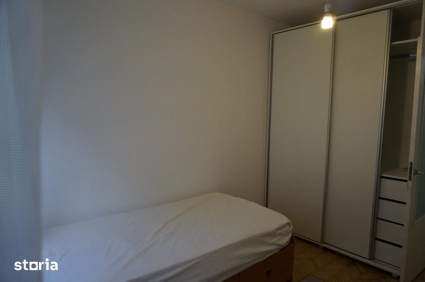 Apartament cu 3 camere semidecomandat în Girocului