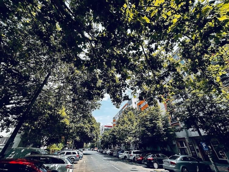 Apartament cu 3 camere decomandat în Unirii
