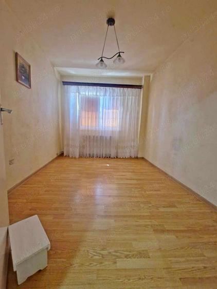 Apartament cu 3 camere în Câmpia Turzii
