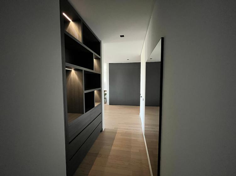 Apartament cu 3 camere decomandat în Floreasca