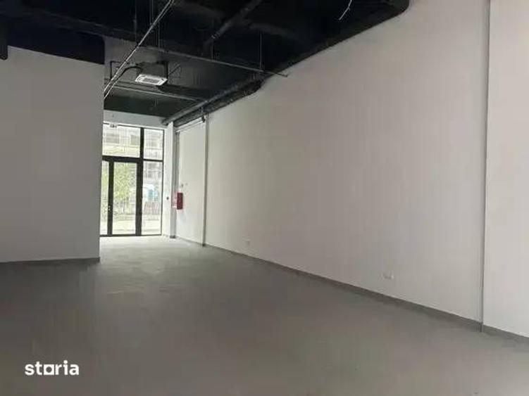 Spațiu comercial, de 84 mp, în Central