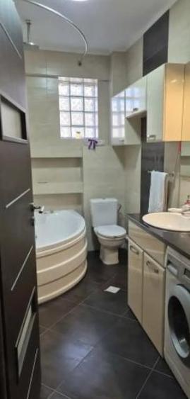 Apartament cu 2 camere decomandat, mobilat în Bucureștii Noi